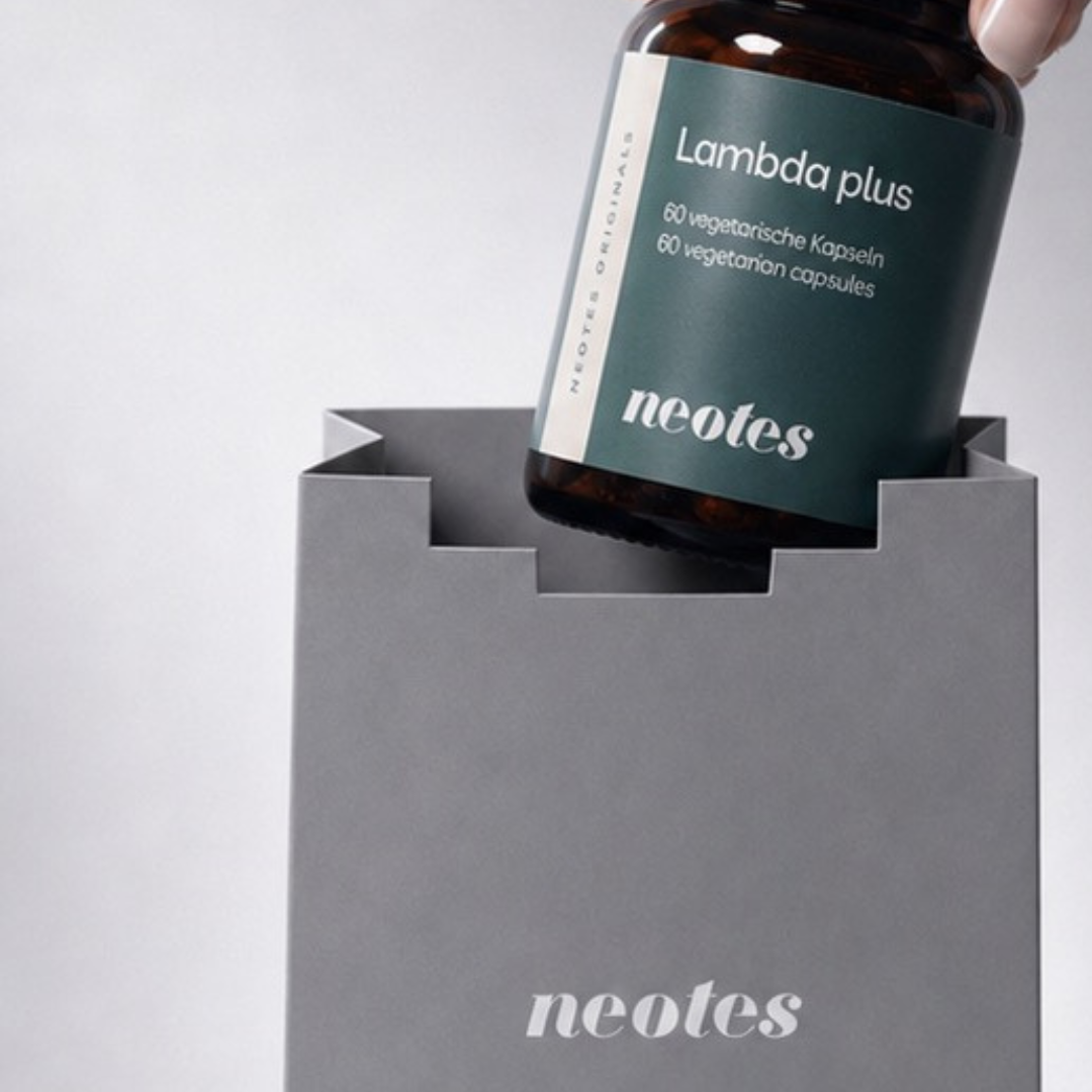 Lambda plus als Mikronährstoff‑Trio für die tägliche Aufnahme ausgewählter Aminosäuren und B‑Vitamine.