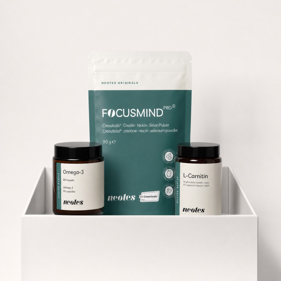 Focus Bundle von neotes mit FocusMind, Omega-3 und L-Carnitin in geöffneter Geschenkbox